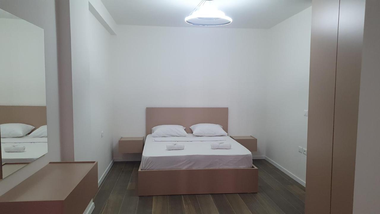 Amelja'S Apartment Shkodër Extérieur photo